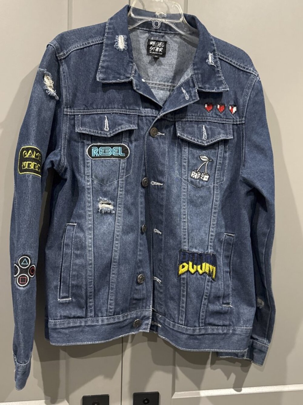Rebel Star Denim Blue Jean Jacket With Patches Mens Sz M Measured Pockets